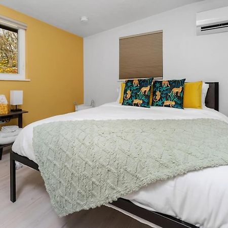 Smart Bungalow: 10-Min To Uf, Central Location ゲインズビル エクステリア 写真