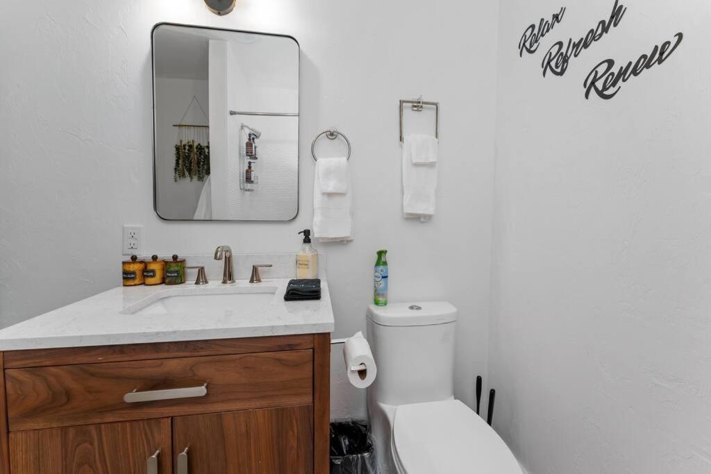 Smart Bungalow: 10-Min To Uf, Central Location ゲインズビル エクステリア 写真
