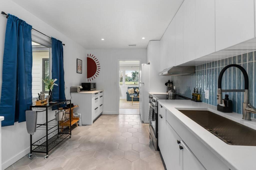 Smart Bungalow: 10-Min To Uf, Central Location ゲインズビル エクステリア 写真